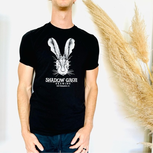 UNISEX Shadow Grove Brewery Black White Rabbit Cartoon Classic Tee Shirt Top M - Picture 1 of 7